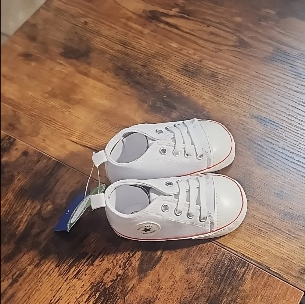 Unisex Baby Converse Size 3 AntiSlip Soft Sole Flat Sneakers For 1st Time Walker